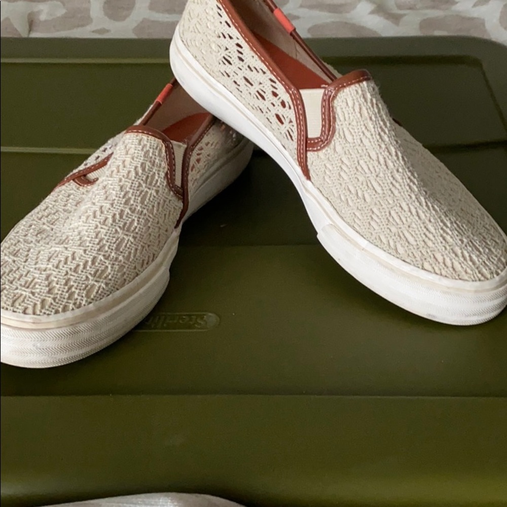 Women’s 7.5 Lacey Keds shoes